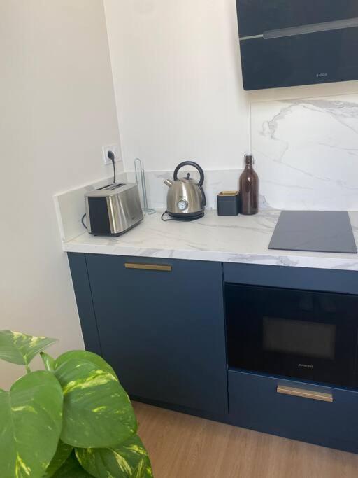 Superbe Studio Centre Ville * Clim * Wifi * Haut De Gamme * アングレーム エクステリア 写真